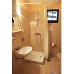 Appartamento In With Sea View, Balcony, Air Conditioning, Wi-fi