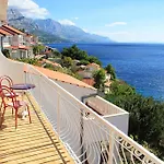 In With Sea View, Balcony, Air Conditioning, Wi-fi