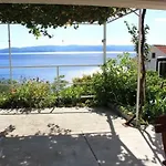 In With Sea View, Balcony, Air Conditioning, Wi-fi *